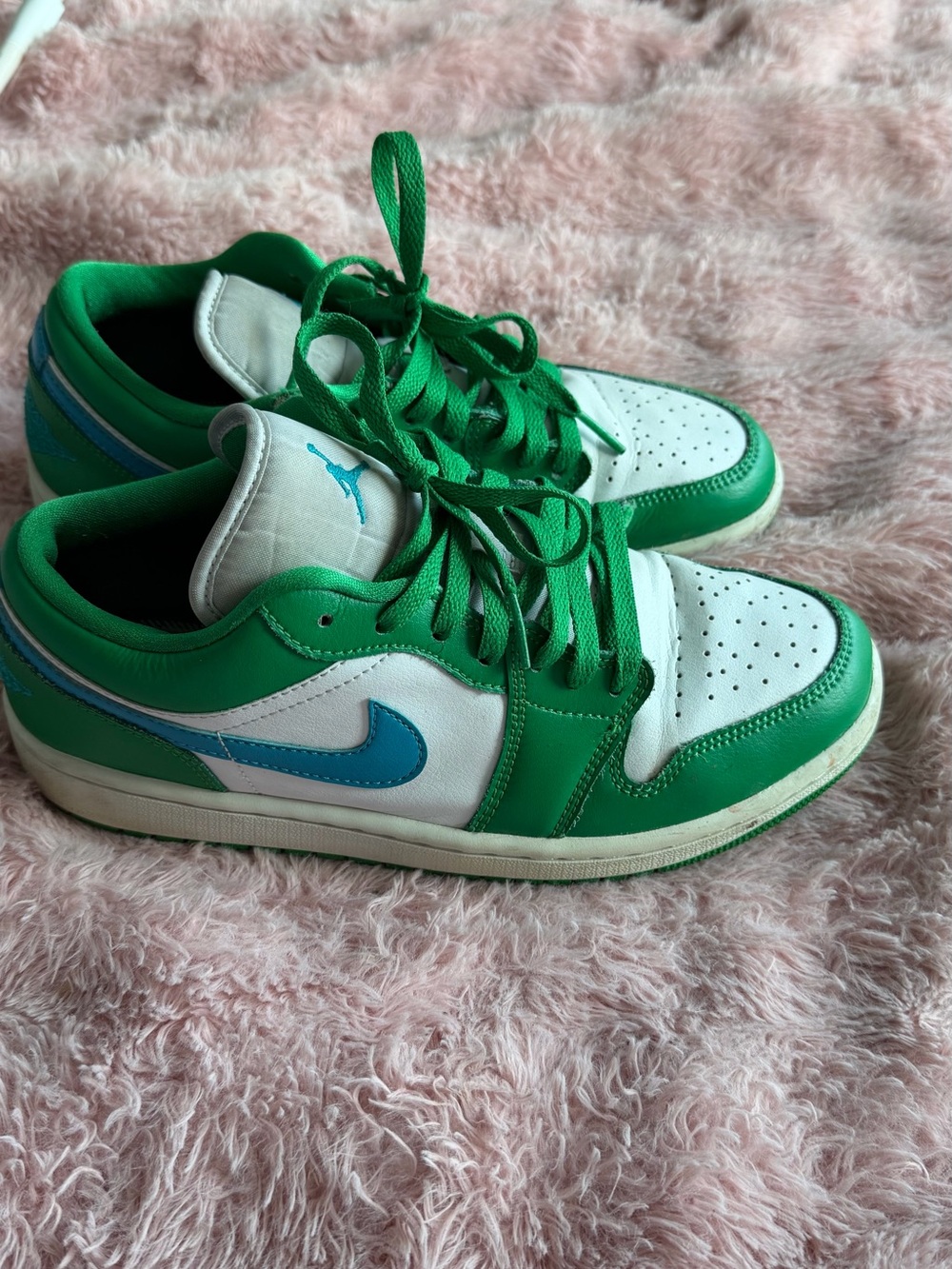 Jordan Kids Green & White Sneakers with Blue Swoosh - Picture 3 of 4